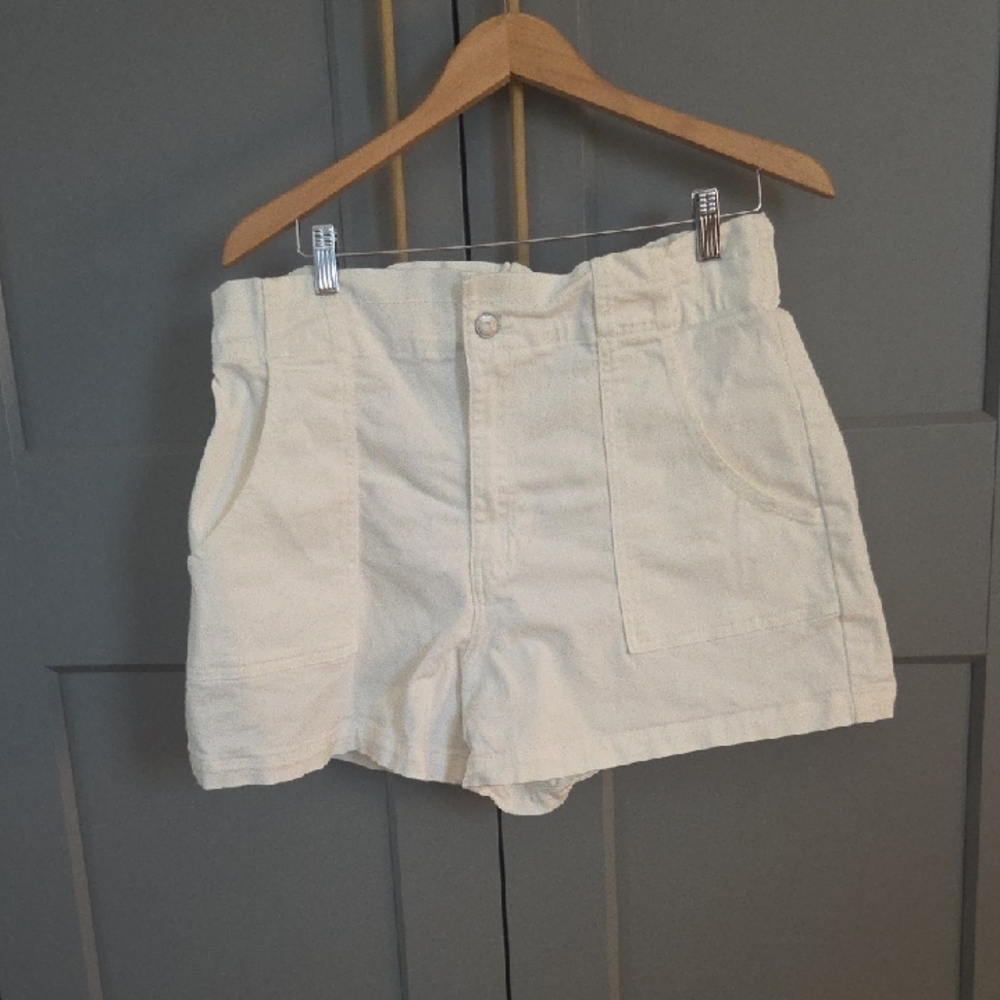 Banana Republic High Waist Cream Shorts